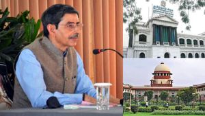  24 மணிநேரத்தில் ஆளுநர் ஆர்என் ரவி முடிவு எடுக்க வேண்டும்- தமிழக அரசு வழக்கில் உச்சநீதிமன்றம் அறிவுரை