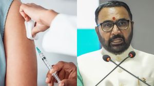 கேன்சருக்கான தடுப்பூசி ரெடி.. 6 மாதத்தில் அமல்.. பெண்களுக்கு குட்நியூஸ் சொன்ன மத்திய அமைச்சர்..  