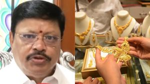 தங்கம் வாங்குற ஐடியா இருந்தால்.. தொடர்ந்து உயரும் விலைக்கு நடுவே.. நிபுணர்கள் சொல்வது என்ன? 