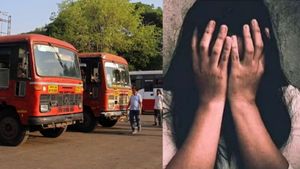 பாஜக மகாராஷ்டிராவில் பயங்கரம்! புனே பஸ் ஸ்டாண்டு..சிஸ்டர் என பேசி ஏசி பேருந்தில் பெண் பலாத்காரம்! 
