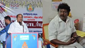 எஸ்சினு சொல்லி எம்எல்ஏ ஒதுக்குறாரு.. இதுதான் சமூக நீதிக் கட்சியா? கொந்தளிக்கும் திமுக துணை சேர்மன்! 