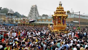 வெள்ளிக்கிழமை அதுவுமாக! திருப்பதி ஏழுமலையான் கோயிலில் எத்தனை பேர் சுவாமியை தரிசித்தார்கள்?