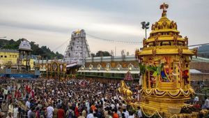  சனிக்கிழமை அதுவுமாக திருப்பதியில் அலைமோதிய பக்தர்கள் கூட்டம்!