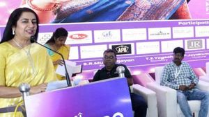 மதுரைக்கு போன சுஹாசினி.. வீடு வாங்க செம வாய்ப்பு இருக்கே? சொத்து ரியல் எஸ்டேட் கண்காட்சியில் அதிரடி