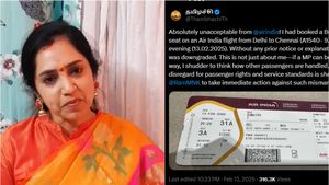 சென்னை விமான இருக்கை மாற்றம்.. தமிழச்சி தங்கப்பாண்டியனிடம் மன்னிப்பு கோரியது ஏர் இந்தியா 