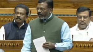 தலித், சிறுபான்மையினர் கல்வி உதவித் தொகை நிதி குறைப்பில் பெரும் சதி- லோக்சபாவில் திருமாவளவன் சாடல் 