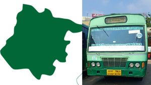 வேலூர் அருகே அரசு பஸ்ஸில் இதுவா? அந்த பார்சலை திறந்து பார்த்தால்? கண்டக்டரை பார்த்து ஆடிப்போன போலீஸ்