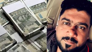  கூரையை பிய்த்துக் கொண்டு விழுந்த யோகம்.. கேரள நபருக்கு அடித்த ரூ.60 கோடி! தலைவிதியை மாற்றிய சம்பவம்