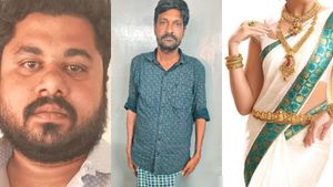 மதுரையில் 75 பவுன் நகை அடமானம்.. வரலட்சுமியின் பழைய நகைகள் 45 சவரன்.. ஒரே நாளில் ஆடிப்போன கஸ்டமர்ஸ்