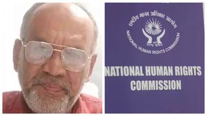 நெல்லையில் முன்னாள் போலீஸ் எஸ்ஐ படுகொலை.. தேசிய மனித உரிமைகள் ஆணையம் தாமாக முன்வந்து விசாரணை