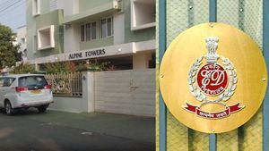  செந்தில் பாலாஜிக்கு நெருக்கமான காண்ட்ராக்டர் வீட்டில் அமலாக்கத்துறை ரெய்டு! கரூரில் பரபரப்பு!