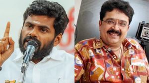  அண்ணாமலை சுத்த வேஸ்ட்.. போலீஸ் வேலைய விட்டு தூக்க பாத்தாங்க..எஸ்கேப் ஆயிட்டாரு! எஸ்வி சேகர் சுளீர்