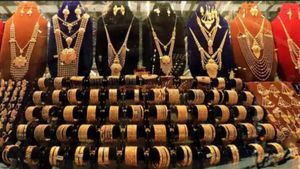  Gold rate Today: மீண்டும் ஜெட் வேகமெடுக்கும் தங்கம் விலை.. கிடுகிடுவென உயர்வு.. இன்றைய ரேட் என்ன?