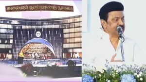 திருச்சியே மாறப்போகுது.. ரூ.290 கோடியில் அமையும் கலைஞர் நூலகம்.. அடிக்கல் நாட்டிய மு.க.ஸ்டாலின்! 