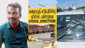 ஈரோடு அருகே ரவுடி ஜான் கொலை.. இன்னொரு காரில் தப்பிய 5 பேரை கைது செய்து போலீசார் விசாரணை!