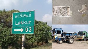  கலர் கலரா கள்ளநோட்டு! அச்சடிச்சது விசிக பிரமுகர்? கடலூரே கதிகலங்கி போச்சு..வலை போட்டு தேடும் போலீஸ்