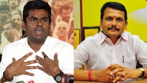 செருப்பு அணிய மாட்டேனு சொன்ன தம்பி.. இனி பார்த்து சபதம் எடுங்க.. கிண்டல் செய்த செந்தில் பாலாஜி! 