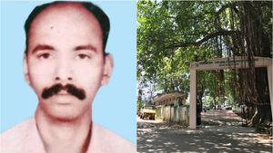 கன்னியாகுமரி குலசேகரம் சோதனை சாவடி கழிவறையில்  வனக்காப்பாளர் இருந்த கோலம்... ஆடிப்போன உறவுகள் 