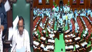 சபாநாயகர் மீது காகிதம் வீச்சு.. அரசு ஒப்பந்தத்தில் முஸ்லீம்களுக்கு 4% இடஒதுக்கீடு.. களேபரமான சட்டசபை