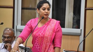 சந்திர பிரியங்கா அப்படி என்ன பேசினார்? மொத்த புதுச்சேரி திமுக எம்எல்ஏக்களும் கொந்தளிக்க காரணம் என்ன?
