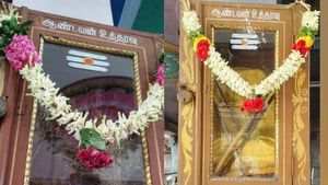 திருப்பூர் சிவன்மலை கோவிலில் ஆச்சரியம்.. ஆண்டவன் உத்தரவு பெட்டியில் என்னனு பாருங்க.. நல்லதா? கெட்டதா
