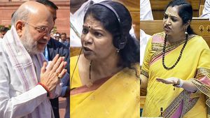  இந்தி திணிப்பு.. தலைப்பு செய்தியான திமுக! ஆனா பாருங்களேன்.. உள்துறையை பாராட்டிய நாடாளுமன்ற குழு..!