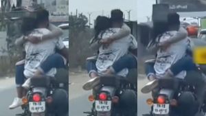 பெங்களூர் சாலையில் காதலியுடன் பைக்கில் உல்லாச பயணம்.. சிக்கிய சென்னை இளைஞர்.. சொன்ன காரணம் அல்டிமேட் 