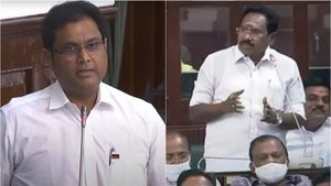 ஓசூர் விமான நிலையம்.. அமைச்சர் டிஆர்பி ராஜா பேச்சால் நொந்து போன செல்லூர் ராஜூ.. கொடுத்த ரியாக்ஷன்