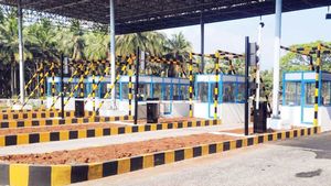 திண்டுக்கல்-நத்தம் சாலையில் புதிதாக ரெடியான சுங்கச்சாவடி .. அதிகாரிகள் தந்த விளக்கம்