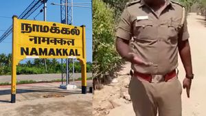 பைக் பறிமுதல் செய்ததால்.. தூக்கிட்டு தற்கொலை செய்த இளைஞர்.. நாமக்கல் பயிற்சி எஸ்ஐ மீது ஆக்ஷன்
