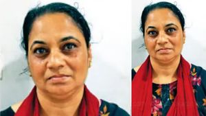  பிறந்தமேனியாக ஜோதிடரை நிற்க வைத்து, பக்கத்தில் நின்ற பெண்.. தங்க நகைகள் வேற.. நம்பவே முடியாத ட்விஸ்ட்