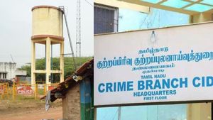  குடிநீரில் மனித கழிவு..அடுத்த கட்டத்தில் வேங்கைவயல் வழக்கு!ஆக்சனுக்கு தயாரான சிபிசிஐடி..பறந்த சம்மன்