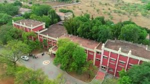 மாயமான திருநெல்வேலி பாஜக நிர்வாகியின் கார்..  நிதி நிறுவனம் செய்த வேலை.. நீதிமன்றம் அதிரடி தீர்ப்பு