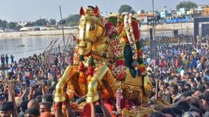 மதுரை மாவட்டத்தில் மே 12 உள்ளூர் விடுமுறை.. சித்திரை திருவிழாவை ஒட்டி மாவட்ட ஆட்சியர் அறிவிப்பு!