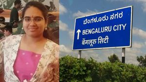 பெங்களுரில் 5-வது மாடிக்கு வேகமாக சென்ற  பல் மருத்துவ மாணவி சவுமியா.. யாருமே எதிர்பார்க்காத சம்பவம் 