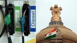பெட்ரோல், டீசல் மீதான கலால் வரியை தலா ரூ.2 உயர்த்திய மத்திய அரசு! வாகன ஓட்டிகளுக்கு எதிர்பார்க்காத அதிர்ச்சி