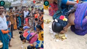 குழந்தை வரம் வேண்டி.. சுட்டெரிக்கும் வெயிலில் மண்டியிட்டு.. மண் சோறு சாப்பிட்ட பெண்கள் 