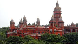 பட்டா, நில அளவையில் தவறு.. திருப்பூரில் 4 ஏக்கர் நிலத்தின் பட்டா வேறு நபருக்கு தவறுதலாக மாற்றம்