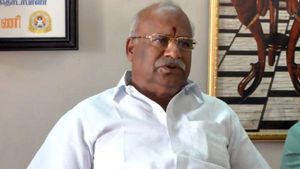 வேலூரில் 150 இந்து குடும்பங்களின் சொத்துக்கள் வக்பு வாரியத்திற்குச் சொந்தமா? இந்து முன்னணி ஆவேசம்