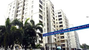 விருதுநகரில் வீடு அடமானக் கடன் கேட்ட பிரபாகரன்..தலைசுற்ற வைத்த சொத்து மதிப்பு.. பதிவுத்துறை ட்விஸ்ட்