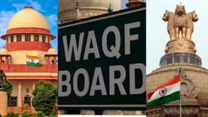வக்பு சட்டத்துக்கு இடைக்கால தடை-உச்சநீதிமன்றம் அதிரடி! ஒரு வாரத்தில்; மத்திய அரசு பதிலளிக்க உத்தரவு!