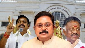 இலைக்கு மேல் தான் தாமரை மலரும்..அதிமுகவுக்கும் எங்களுக்கு பங்காளி சண்டை தான்! படக்கென பேசிய டிடிவி.!