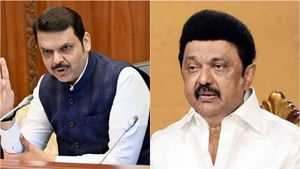 சரியாக படித்து பாருங்கள்.. முதல்வர் ஸ்டாலினுக்கு மகாராஷ்ரா முதல்வர் தேவேந்திர பட்னாவிஸ் பதிலடி 