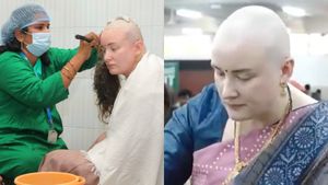 அம்மா சார்..மகனுக்காக மொட்டை அடித்து 17 லட்சத்தில் அன்னதானம் செய்த பவன் கல்யான் மனைவி அண்ணா லெஷ்னீவா 