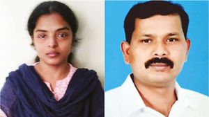 கோவை சாரதா காதலனுக்கு தந்த விருந்து.. கோழி கறியில் இருந்தது விஷயம்.. சிக்கியது எப்படி?