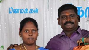 மனைவி கீதாவை.. நாமக்கல் இந்து முன்னணி மாவட்ட செயலாளரே படுகொலை செய்தது அம்பலம்.. திடுக் தகவல் 