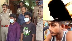 கடலூரில் சலூன் கடைக்குள் போன காயத்ரி.. தங்கை மீது பீறிட்ட காதல்.. சித்தப்பா பதறிட்டாரு! அதுக்குன்னு?
