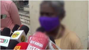 திண்டுக்கல்லில் திகுதிகு.. செவிலியரிடம் பாலியல் சீண்டல்!  தனியார் மருத்துவமனை டாக்டர் அத்துமீறல்
