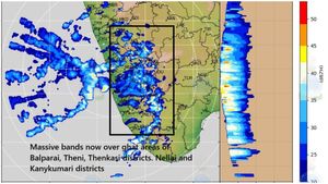 நீலகிரி டூ குமரி.. சூழற்றியடிக்கப்போகும் கனமழை! 8 மாவட்டங்களுக்கு அடுத்த 2 மணி நேரத்திற்கு அலர்ட்! 