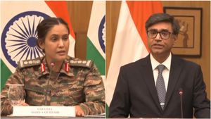 பாகிஸ்தான் பாதுகாப்பு அமைப்பை நொறுக்கி உள்ளே புகுந்தோம்! சோபியா குரேஷி சொன்ன சூப்பர் தகவல்
